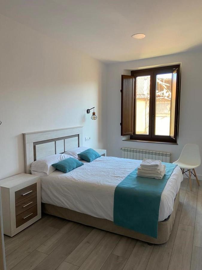 Apartamentos Rurales La Plaza 2 Дуруело де ла Сиера Екстериор снимка