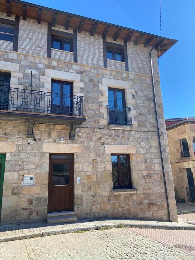 Apartamentos Rurales La Plaza 2 Дуруело де ла Сиера Екстериор снимка